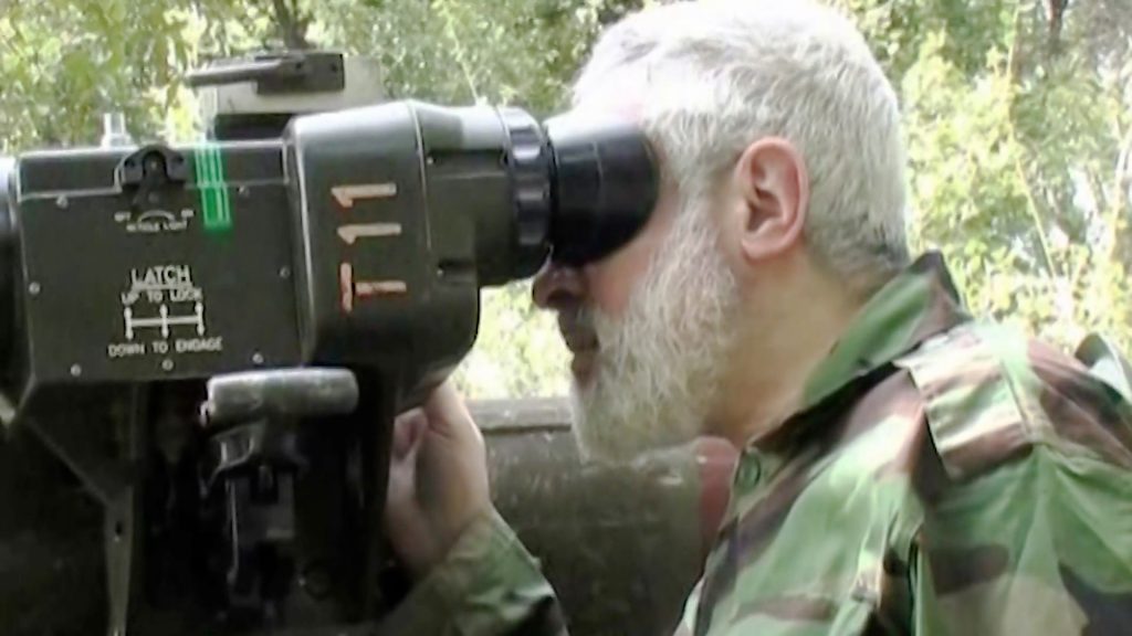 فيديو جديد لنعيم قاسم بلباس عسكري يؤجج السجال عبر المنصات