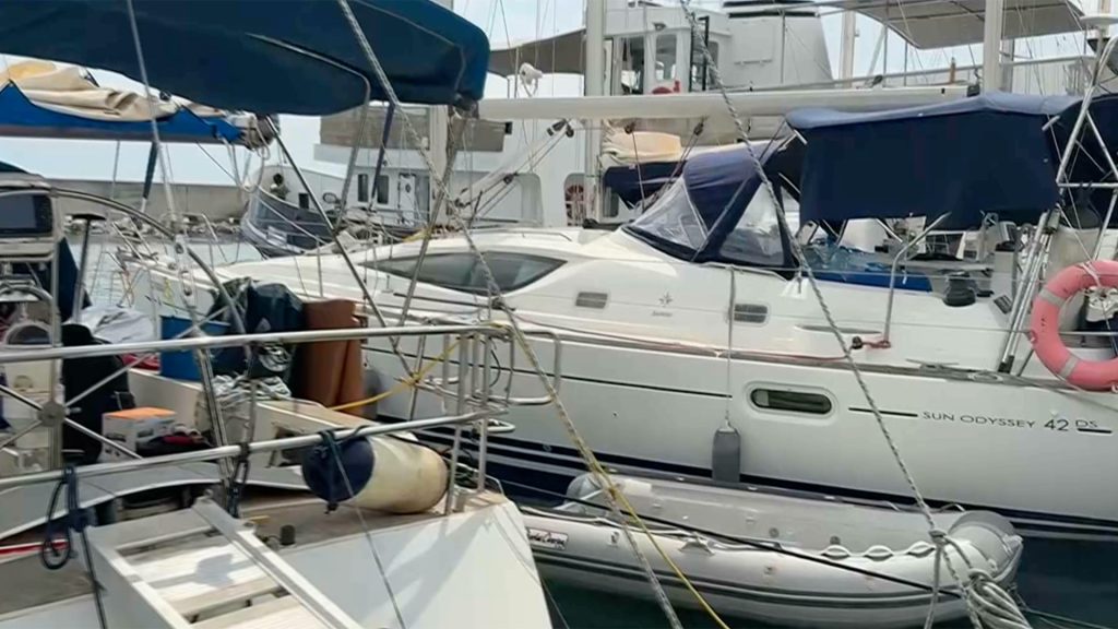 انطلاق التدريبات للمشاركين في أسطول كسر الحصار عن غزة بمدينة برشلونة