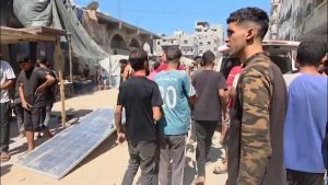 مقتل جندي إسرائيلي والقسام تدمر ناقلة جند بحي الزيتون