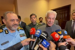 باكستان وإيران تؤكدان التزامهما بتعزيز العلاقات الثنائية