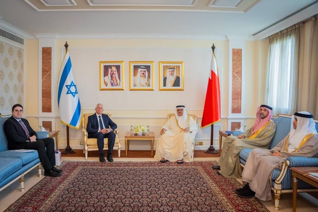 البحرين تتسلم أوراق اعتماد السفير الإسرائيلي الجديد