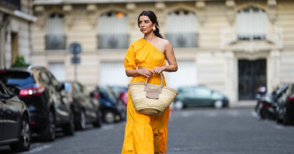 ستحتفظ هذه الأكياس الفسيحة بحمل جميع الأساسيات قبل أن تخرج من الباب – أقل من 60 دولارًا