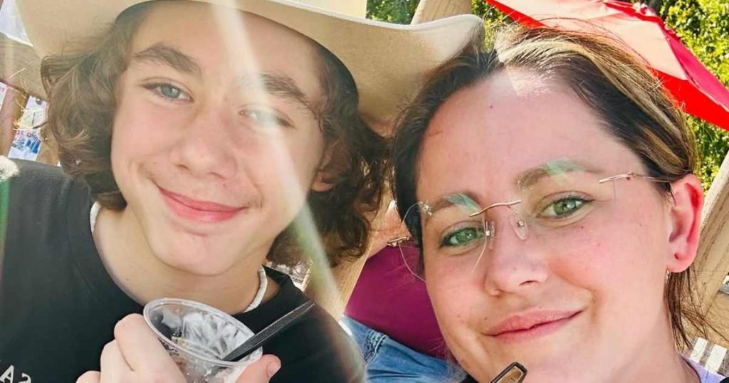 تقول جينيل إيفانز من أمي تراهن إن الابن جاس “منضبط” بعد أن شارك نصوصه المتقلبة