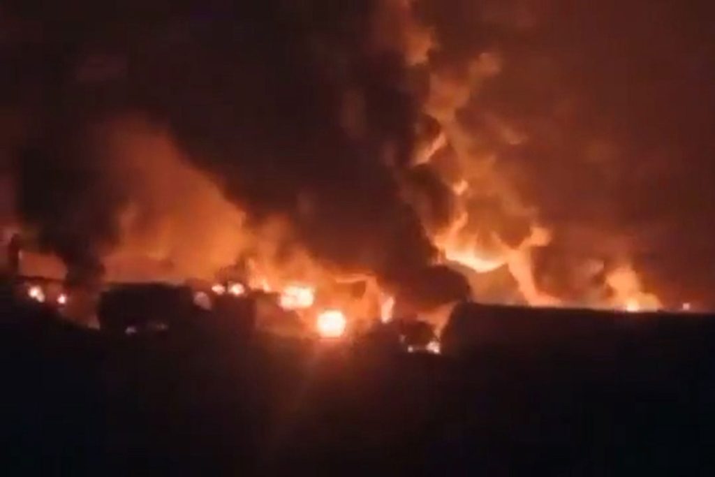 لماذا تصر إسرائيل على اغتيال قيادات حوثية؟ الدويري يجيب