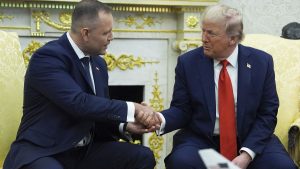 ترامب يقدم مطالبات غير دقيقة حول الإنفاق الدفاعي لحلفاء الناتو في اجتماع نوروكي