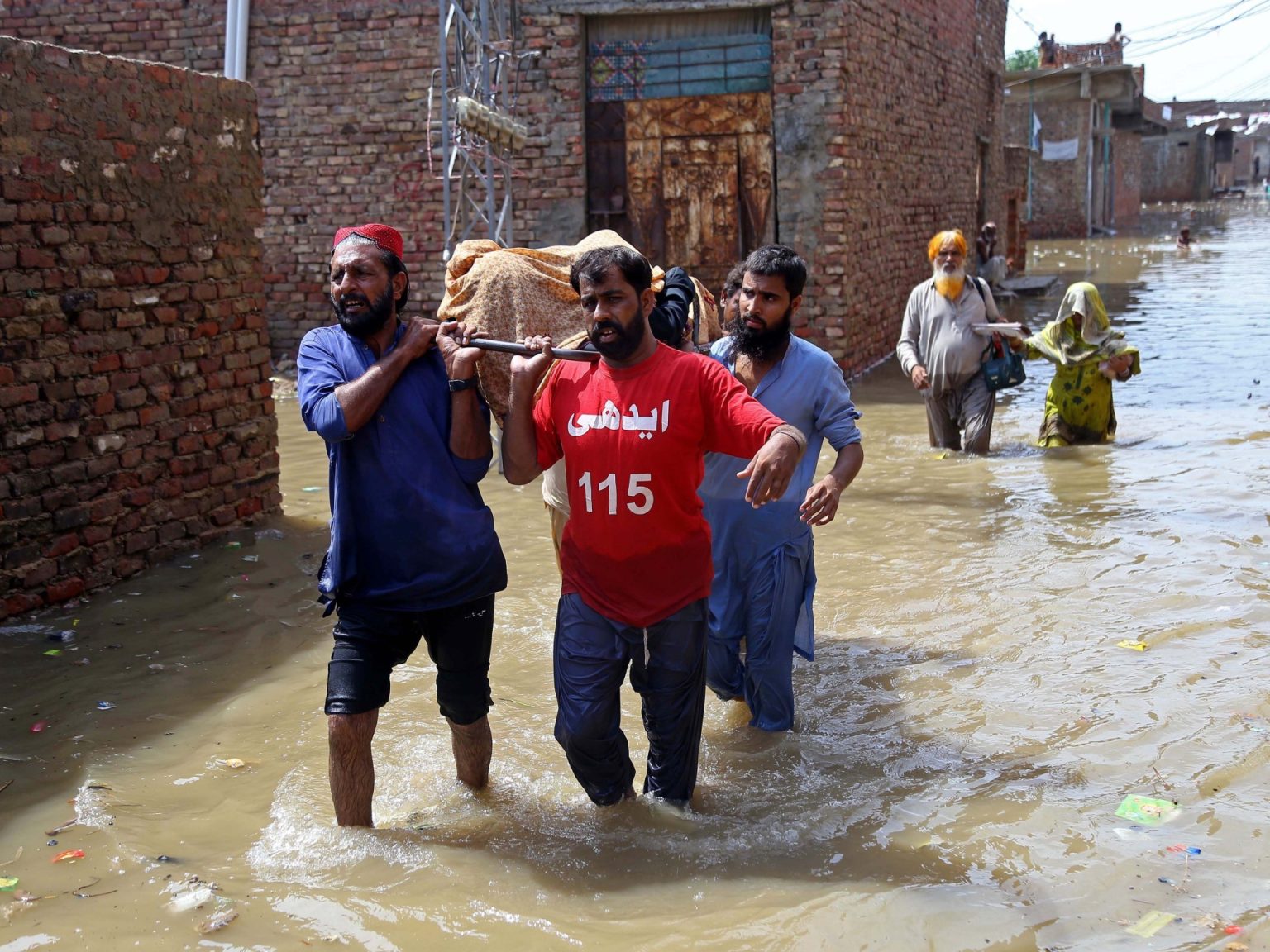 تقرير يرصد أضرار الفيضانات في باكستان