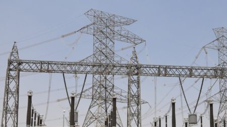 فصل الكهرباء عن عدة قرى ومناطق بكفر الشيخ.. الأماكن والمواعيد