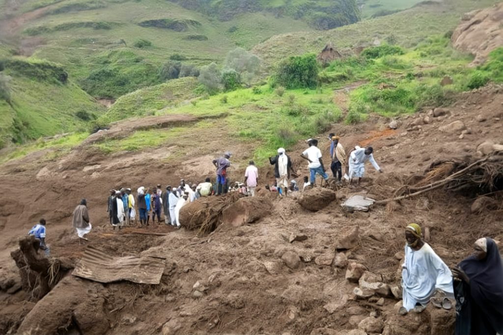 أكثر من ألف قتيل بانزلاق أرضي بإقليم دارفور في السودان