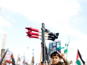 الأمم المتحدة تتهم الحوثيين باحتجاز 40 موظفا أمميا “تعسفيا” | أخبار