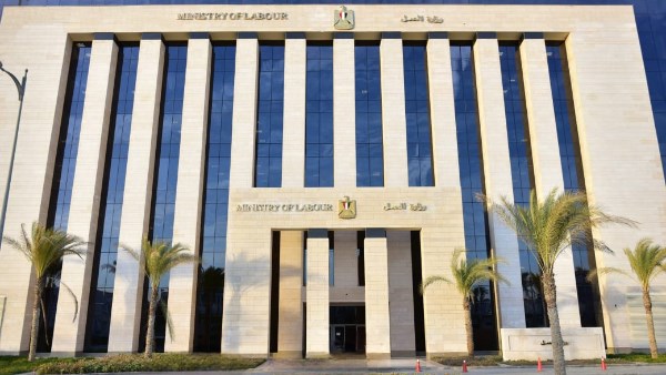 وزارة العمل تُطلق ورشة لتعزيز إعداد الاستراتيجية الوطنية للسلامة والصحة المهنية