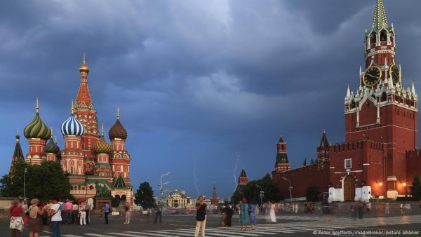 الرئاسة الروسية: رد موسكو سيكون واضحًا إذا هاجمت «كييف» الكرملين