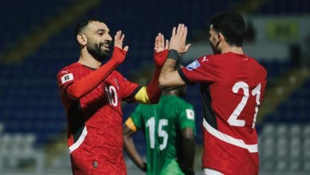 «الفيفا» يدرس تغيير ملعب مباراة مصر وإيران في كأس العالم 2026