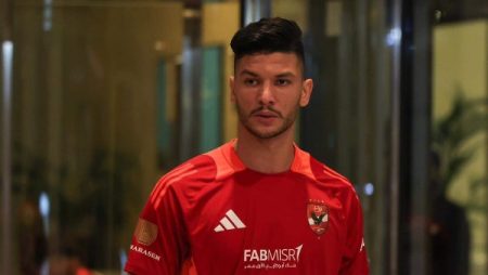 بدأ تسويقه .. تحركات الأهلي لتدعيم الدفاع تفتح الباب لرحيل أشرف داري | تفاصيل