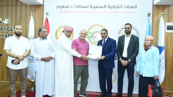 فحص2347 شحصا في القافلة الطبية المجانية بغرفة مطروح التجارية