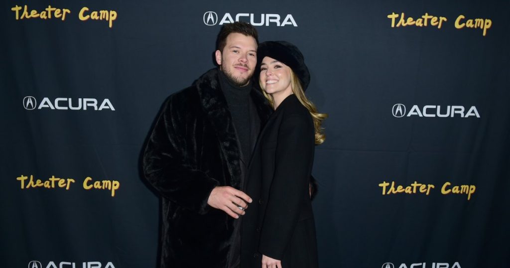 تشارك زوي ديتش مع صديقها جيمي تاترو بعد 4 سنوات من المواعدة