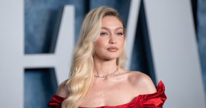 أثبتت Gigi Hadid ذلك: المتسكعون هم “حذاء IT” للسقوط – سجلاتها للبيع مقابل 31 دولارًا