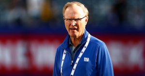 مالك عمالقة نيويورك جون مارا يعلن عن تشخيص السرطان ، يتعهد بالبقاء نشطًا مع الفريق