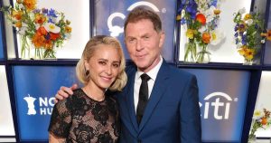 بوبي فلياي يكملان صديق صديقته بروك ويليامسون رعاية 2025 US Open PDA لحظة