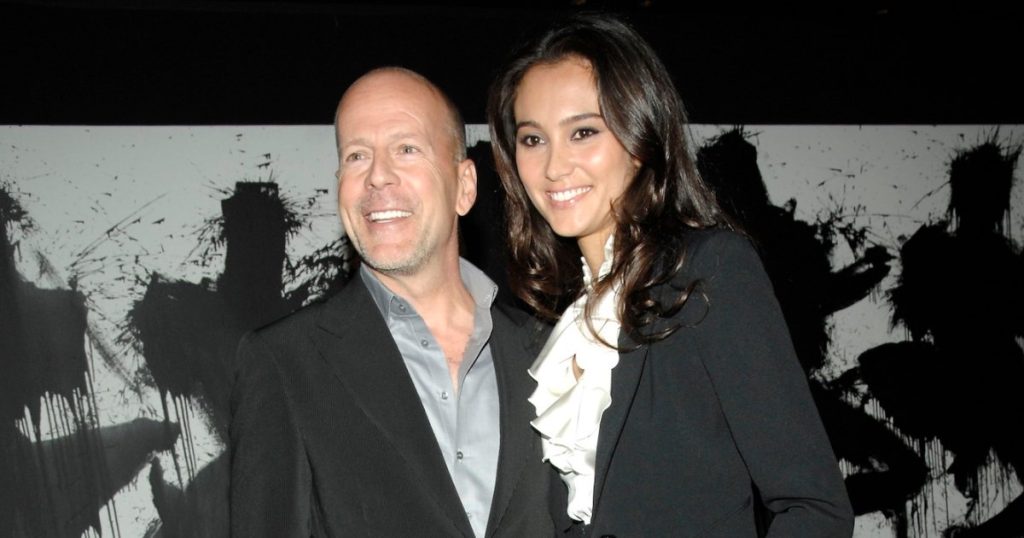 كيف تتواصل إيما همنغ ويليس مع بروس وسط الخرف الأمامي الواجب وفقدان المهارات اللغوية