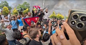 كيف استولى YouTuber على ثورة نيبال للعالم