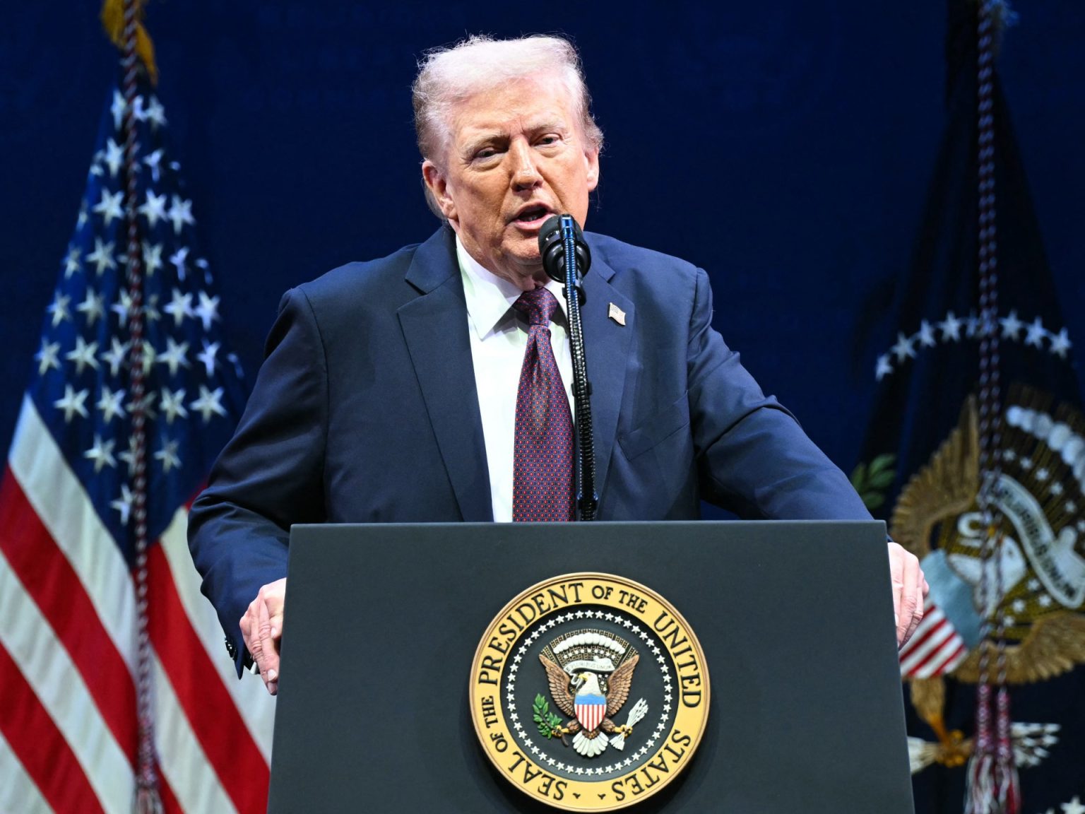 ترامب يأمل التوصل إلى اتفاق قريب بشأن غزة وحماس تعلق