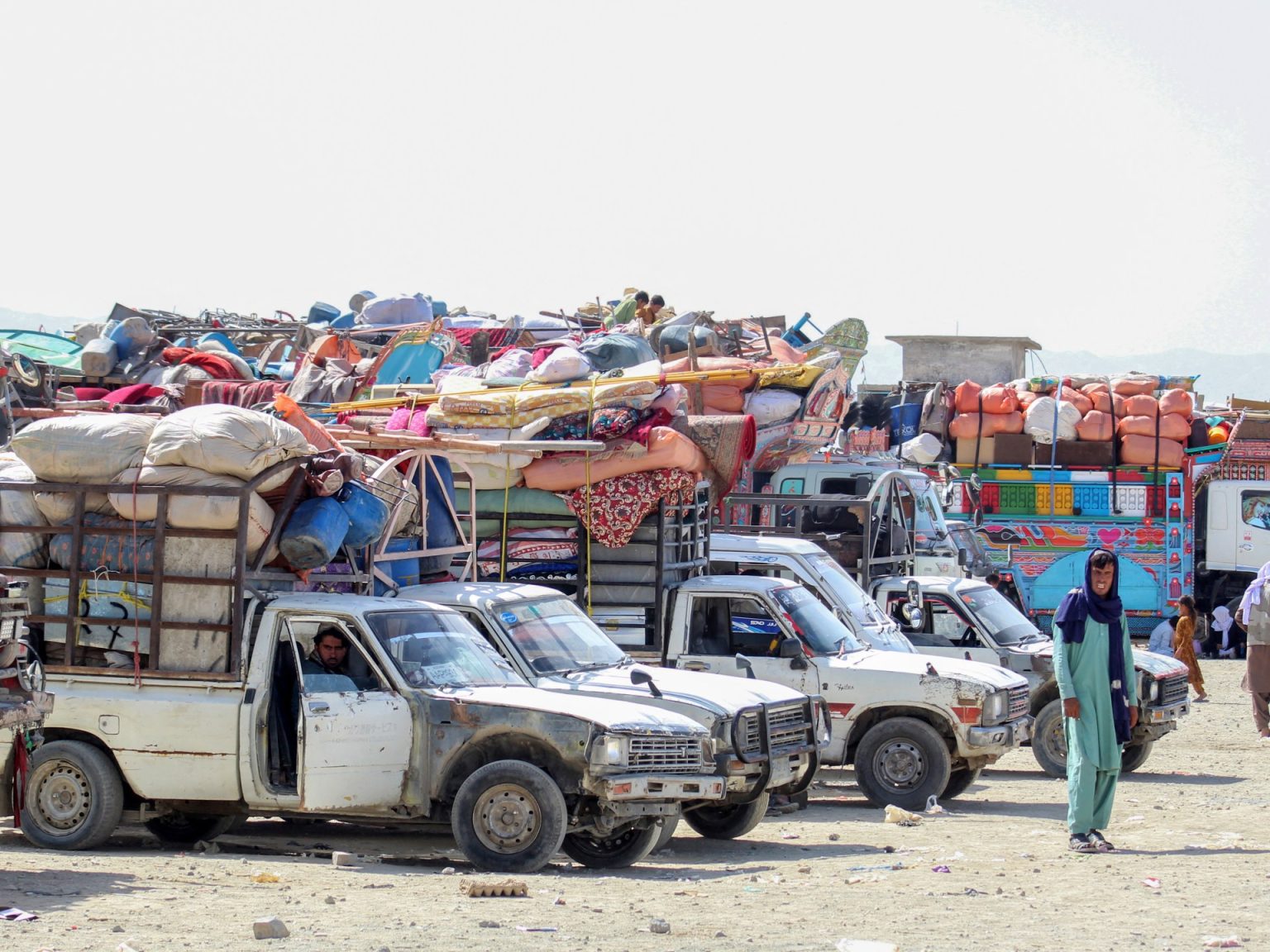 مكتب أممي يدعو جميع الدول لإنهاء الإعادة القسرية للاجئين الأفغان