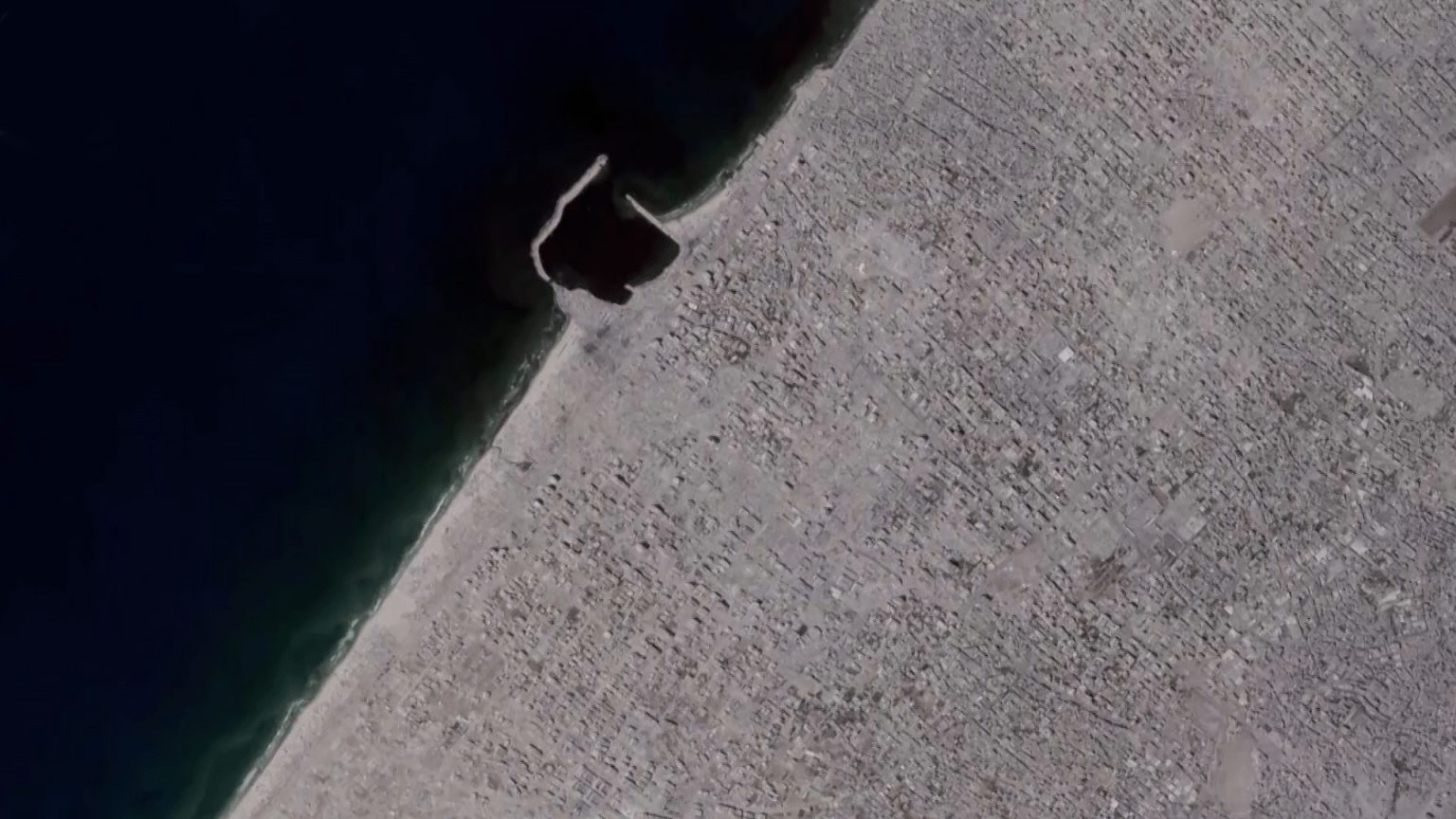 الاحتلال يدمر 90% من مباني قطاع غزة