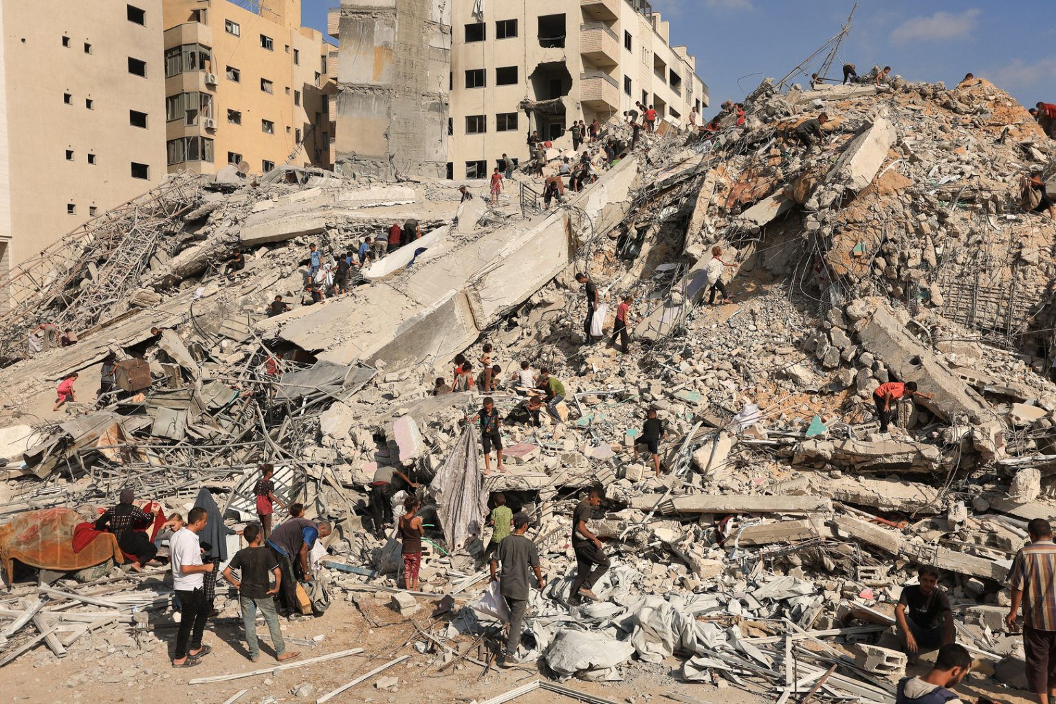 بعد 700 يوم من الحرب خسائر غزة أكثر من 68 مليار دولار