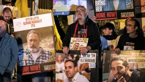 حماس تعيد رفات الرهائن إلى إسرائيل عبر الصليب الأحمر، ولا يزال 18 منهم في غزة