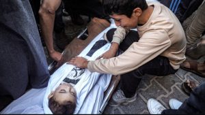 شهيد ومصابون جراء أعمال الإبادة الإسرائيلية في قطاع غزة