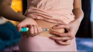 الصحة تفضح الحقنة السحرية: ضبط منتحل صفة طبيب وإغلاق مئات مراكز التخسيس المخالفة