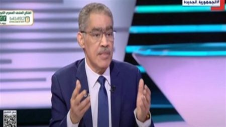 مغالطة تحولت إلى ترند| أول تعليق من وزير الإعلام على تصريح الدخل والخبز الفرنسي