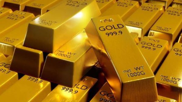 صعود تاريخي لأسعار الذهب والأوقية تتخطى 4,000 دولار