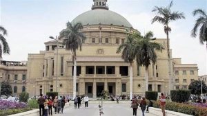 رئيس جامعة القاهرة يصدر قرارات بتعيين وتجديد تعيين 14 رئيسًا لمجالس الأقسام العلمية بكلية طب قصر العيني