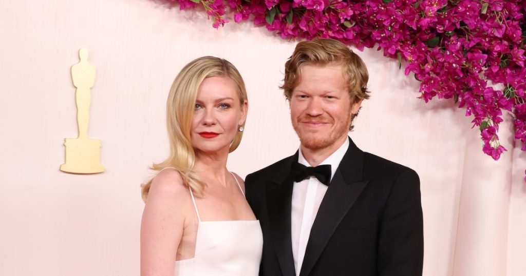 يكشف كيرستن دونست عن أي من أفلام الزوج جيسي بليمونز لن يشاهدوا أطفالهم (حصريين)