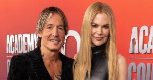 كيث أوربان يزيل أغنية الحب المستوحاة من نيكول كيدمان “The Fighter” من قائمة الموسيقية وسط الطلاق