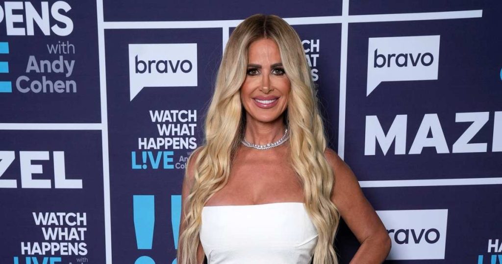 تشارك كيم زولسياك لمحة عن علاقتها الرومانسية الخاصة مع كايل مويتز بعد انفصال كروي بيرمان