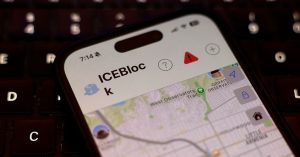 قامت شركة Apple بإزالة تطبيقات تتبع ICE هذه. المطورون لا يستسلمون