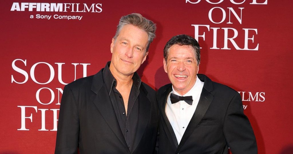 يفكر جون كوربيت في لعب والد جون أوليري قبل وقت قصير من وفاته في “Soul on Fire” (حصري)