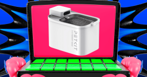 نافورة الحيوانات الأليفة المفضلة لدى قطتي معروضة للبيع الآن