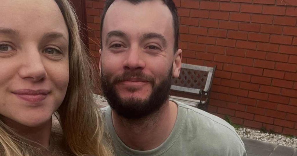 وفاة المؤثر ستايسي هاتفيلد بعد مضاعفات الولادة المنزلية “النادرة”: “لا يمكن فعل أي شيء”