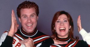 نظرة إلى الوراء على رسم المشجعين المتقشفين في Saturday Night Live بعد 30 عامًا: تفاصيل BTS والمزيد (حصريًا)