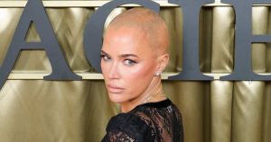 تيدي ميلينكامب يشكر أبي جون على “كل شيء” بعد 10 أشهر من جراحة الدماغ