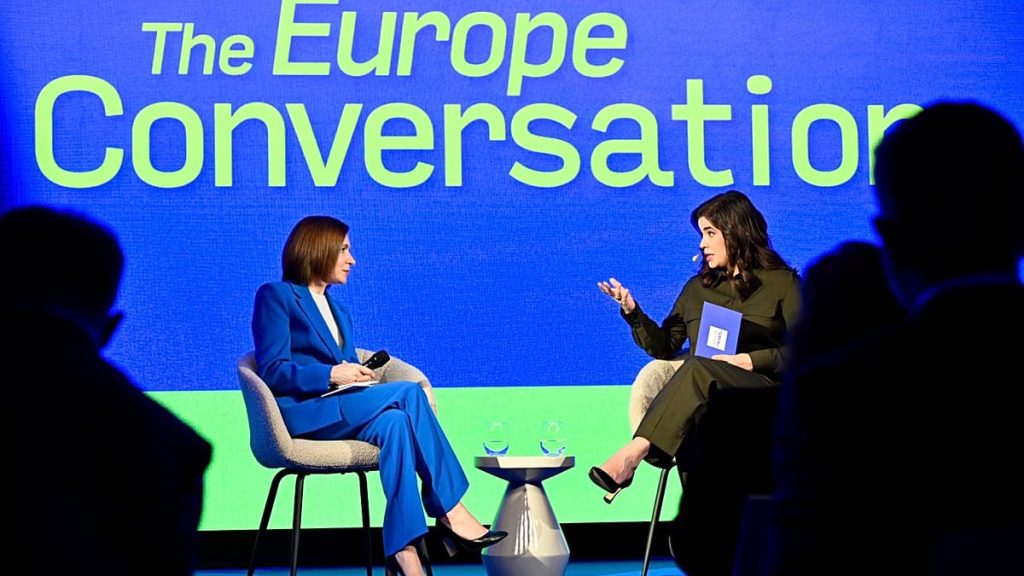 تحتفل الدول المرشحة بالزخم المتجدد في عملية الانضمام إلى الاتحاد الأوروبي