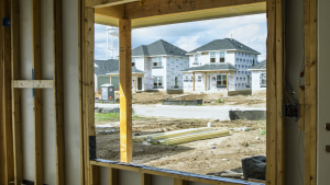 وساعدت القواعد التنظيمية للإسكان في أميركا على خلق أزمة القدرة على تحمل التكاليف