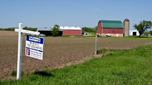 يجد التقرير أن القدرة على تحمل تكاليف السكن في المناطق الريفية تتآكل بشكل أسرع من المدن