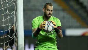 إسلام عيسى: محمد بسام أفضل من «الشناوي» .. ويستحق أن يكون حارس مصر في أمم إفريقيا