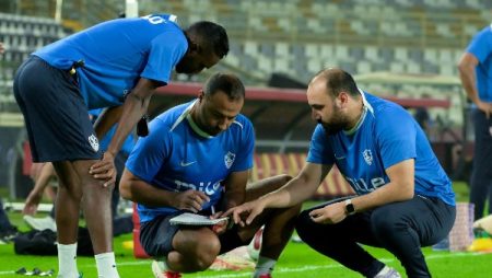 عبد الرؤوف يعقد جلسة فنية مع لاعبي الزمالك استعدادًا لمواجهة حرس الحدود