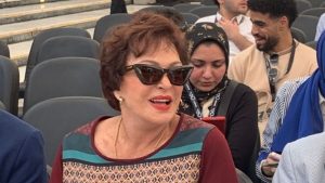 لبلبة أول الحضور في ندوة المخرج محمد عبد العزيز