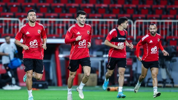 لقطات من مران الأهلي الرئيسي استعدادًا لمواجهة الزمالك في السوبر المصري |شاهد